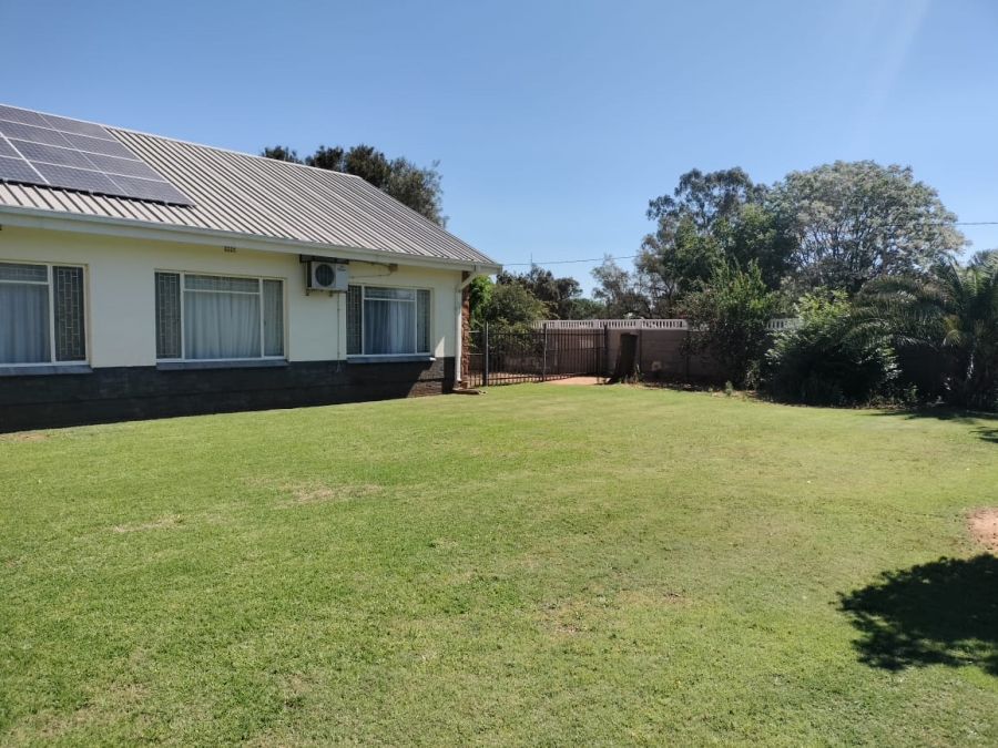 4 Bedroom Property for Sale in Bultfontein Free State